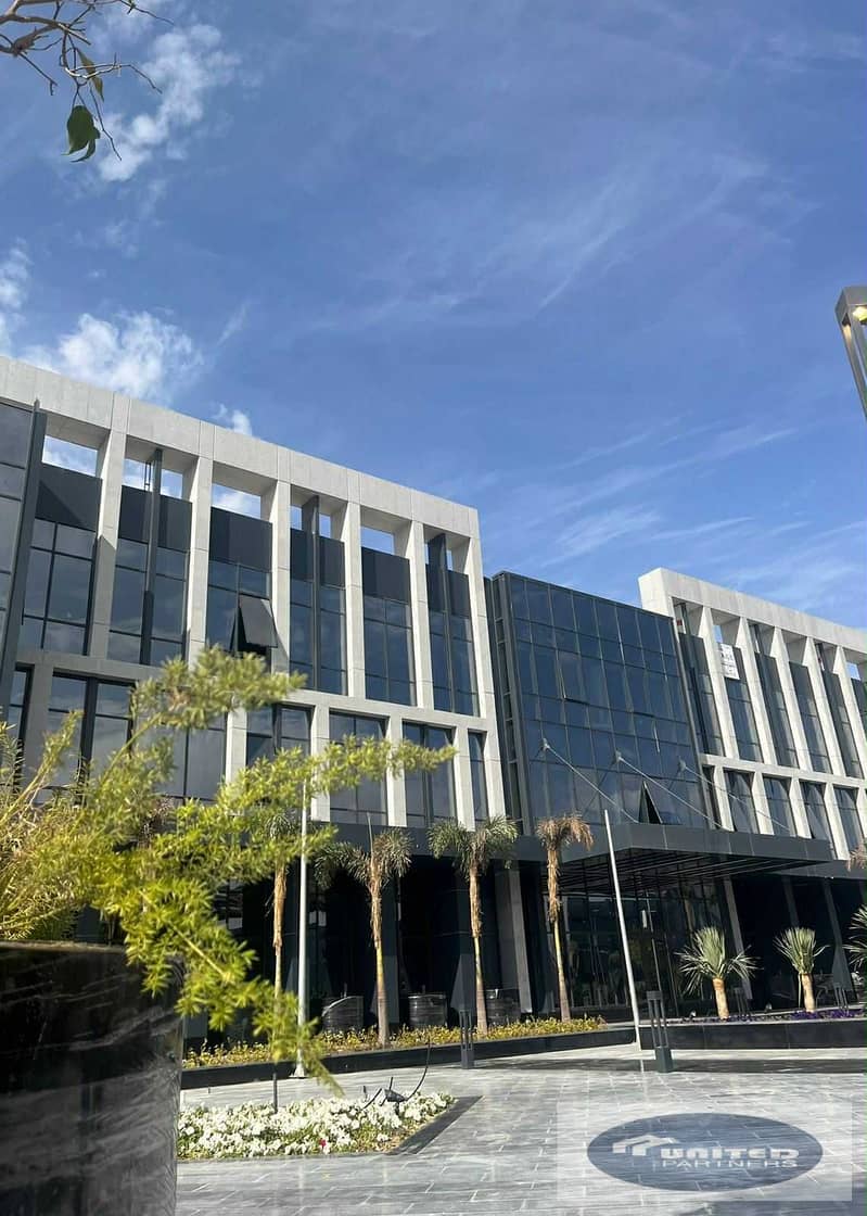 10 77d5ffd7-b27d-4dd6-9a25-1ad51804d71d. jpeg