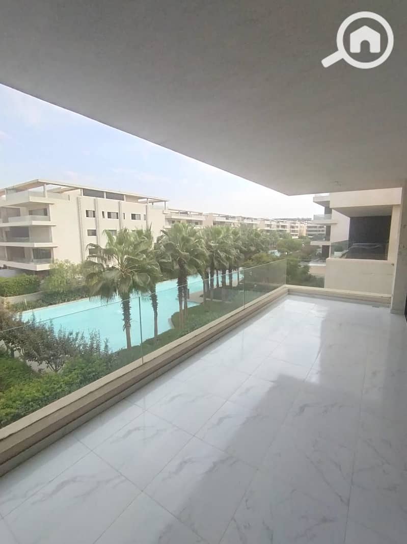 2 f8945ee5-ec6b-4d5b-9c0d-f6b2e5331155. jpg