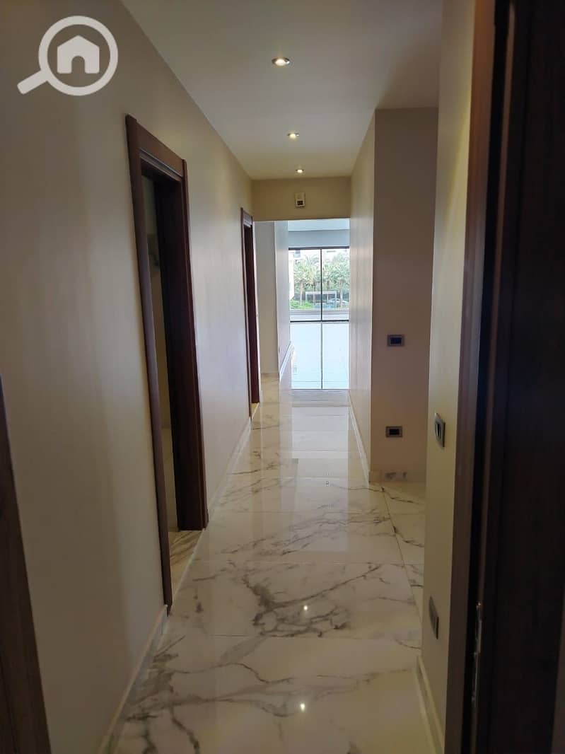 13 d3db6622-3f87-4e21-bff3-7333b8b3cd90. jpg