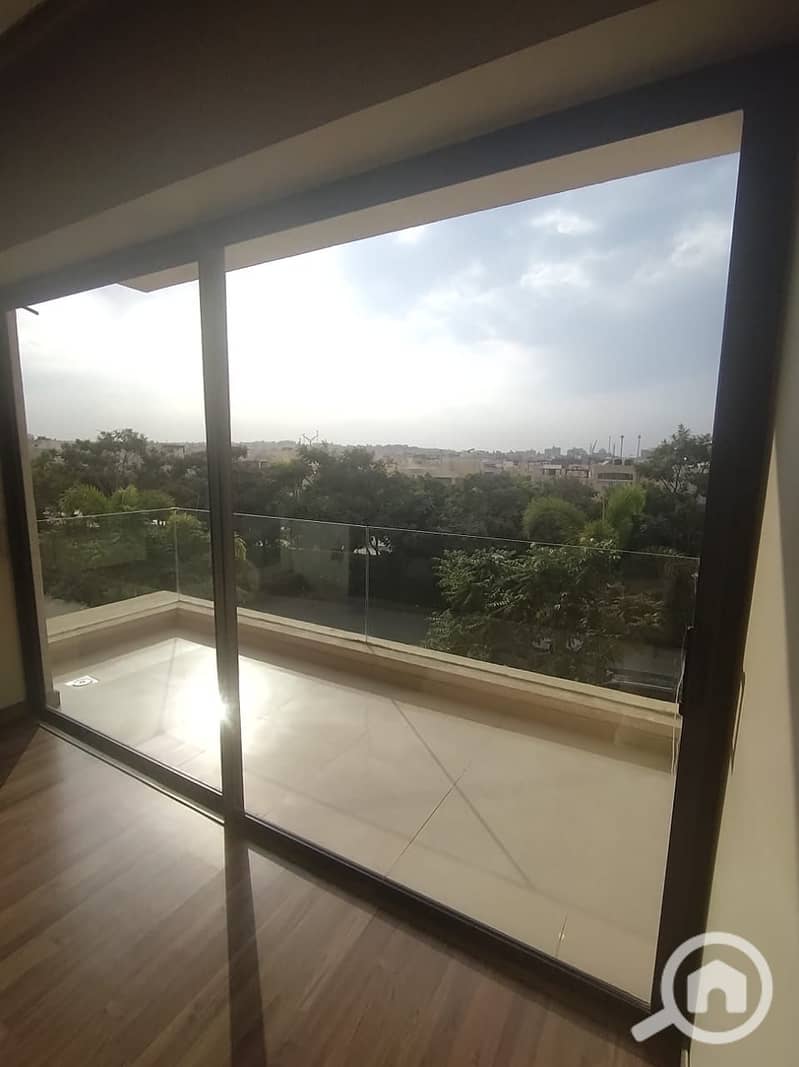 14 ec1a61f5-4ad8-4d4a-b5f0-c661cc5d37b3. jpg