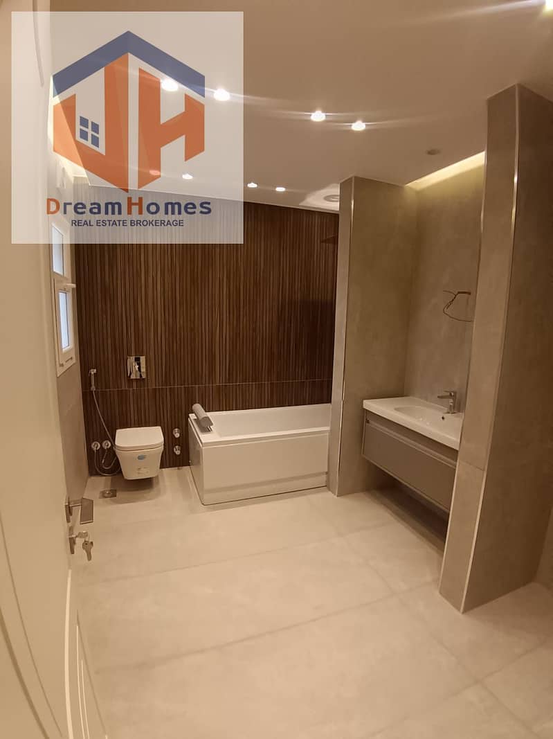 5 4d551622-1580-46f5-9c1c-025eccba0ba7. jpg