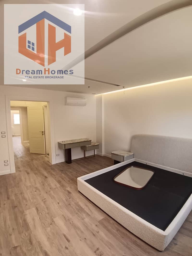 8 6d153a7b-15db-4873-815f-edc859865367. jpg