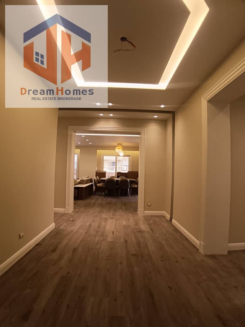 12 63c5eea3-00f6-44d9-8306-8563e816c9cf. jpg