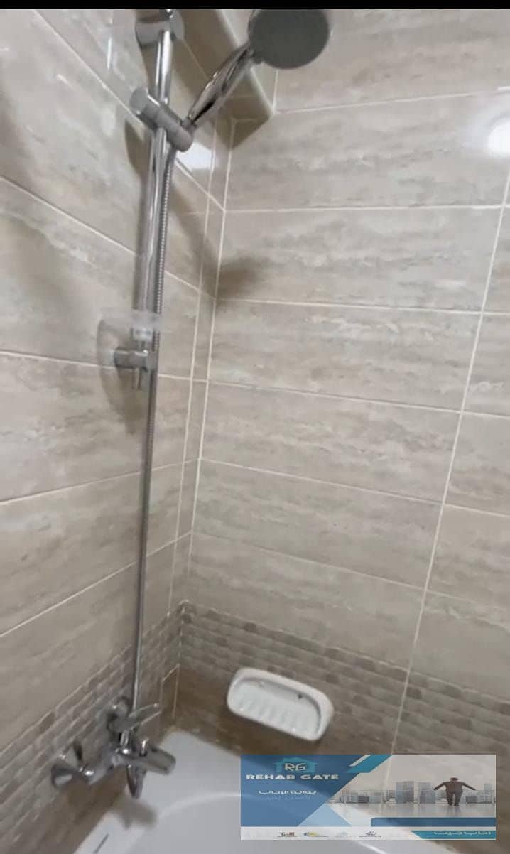 12 f9eabe15-64cb-41ed-b3cc-5e75037a4508. jpg