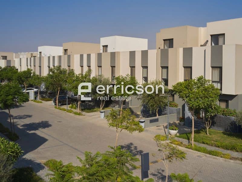 4 Untitled design (6). jpg