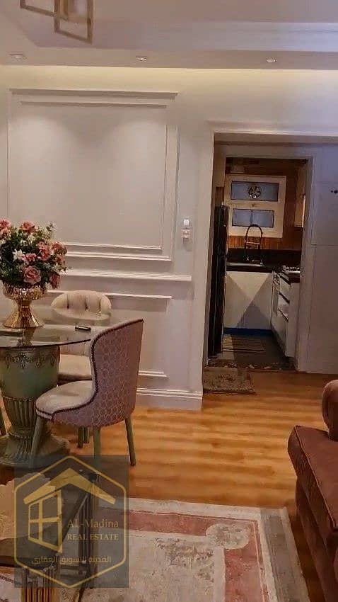 8 document_5787312803220036689. mp4_snapshot_00.34. 931. jpg