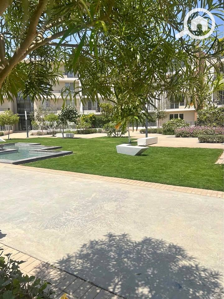 7 491732968_1903945170435147_6608009249122807303_n. jpg