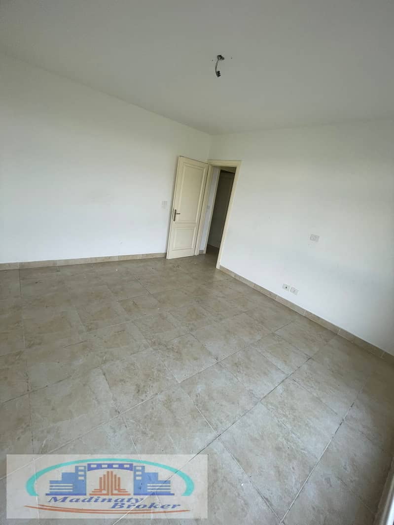 5 صورة واتساب بتاريخ 2025-10-27 في 15.40. 12_a43c9cec. jpg