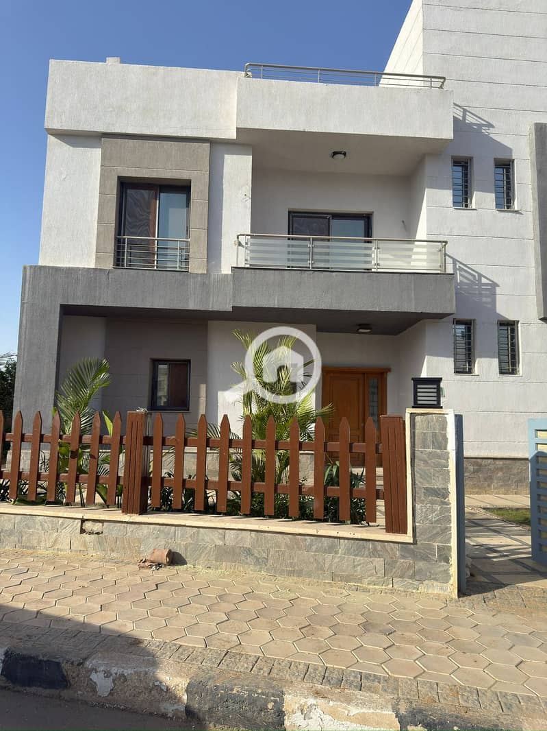 2 WhatsApp Image 2025-11-04 at 13.55. 30_7cfdbb93. jpg