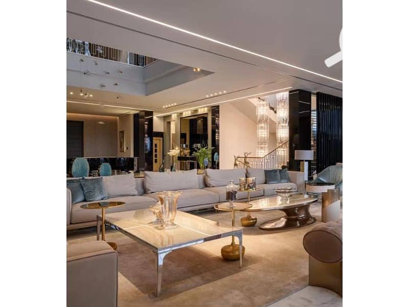 10 fb6a2cc5-d3ad-4453-8b5a-8c84d33febbf. jpg