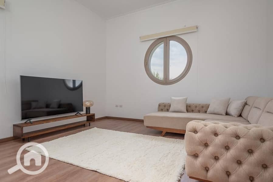 4 WhatsApp Image 2025-11-04 at 1.17. 58 PM. jpeg