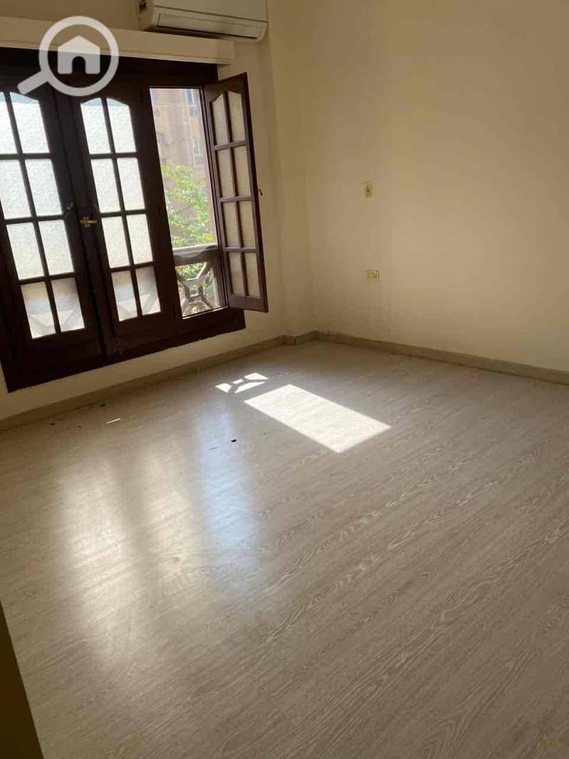 2 78b34fe4-6083-4b8a-bb8f-21f3a96d5698. jpg