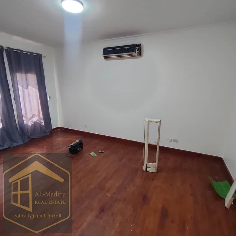 5 WhatsApp Image 2025-10-30 at 14.52. 44 (1). jpeg