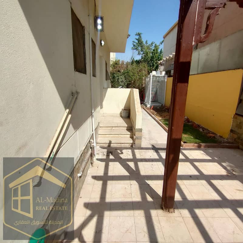 11 WhatsApp Image 2025-10-30 at 14.52. 47. jpeg