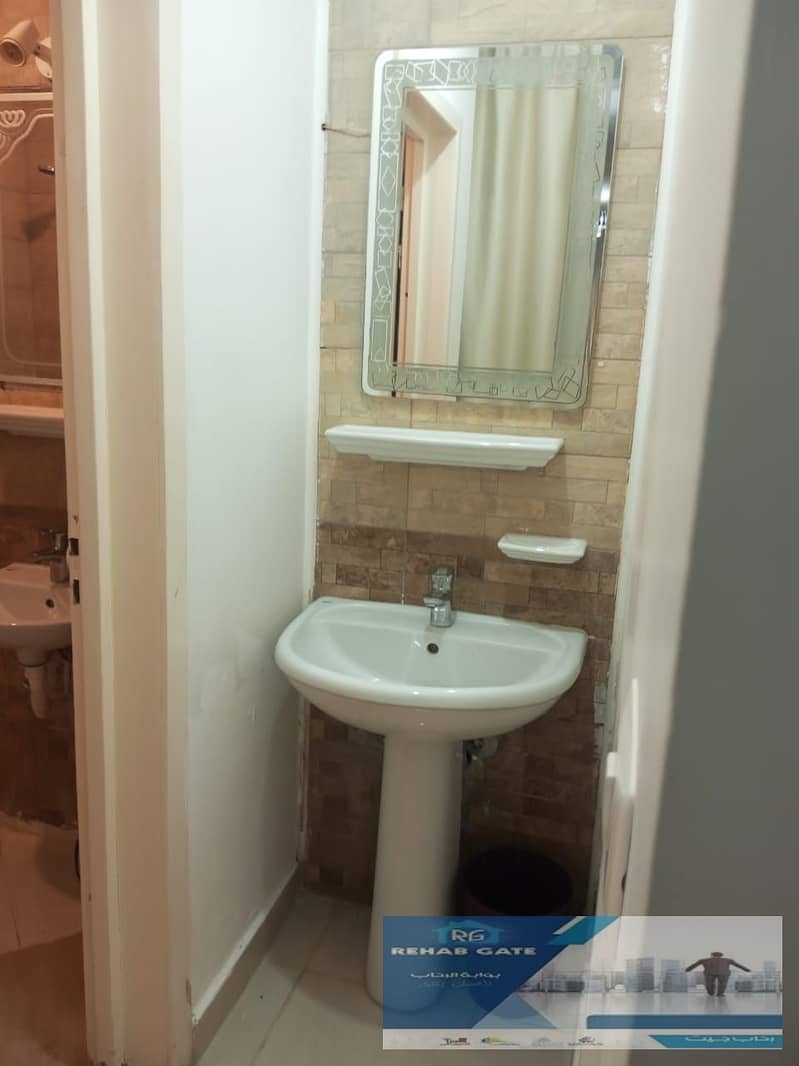 8 3250d392-b5cd-424c-b586-bfbe6c3c9fa8. jpg