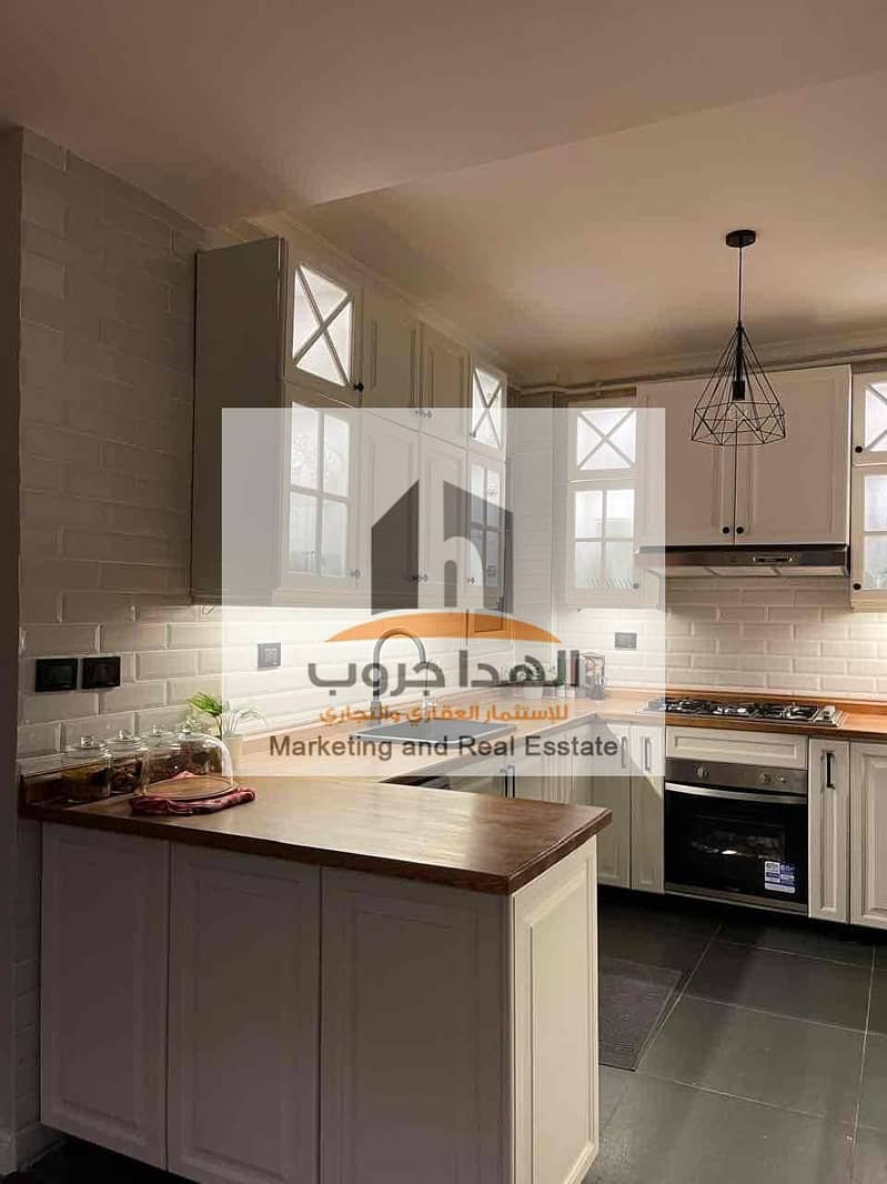 4 de310493-5afe-40cb-ab44-65dacbdf76b8. jpg