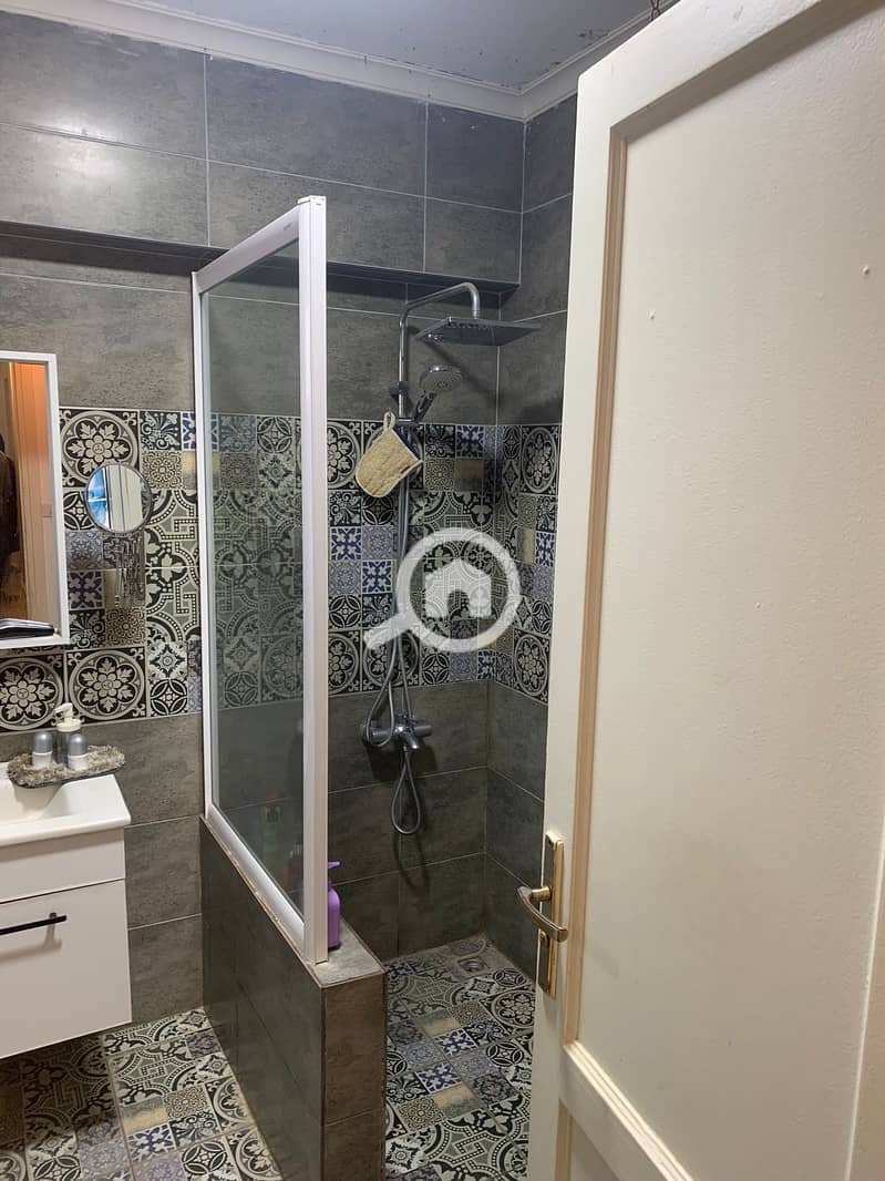 9 006f9f62-ae66-4eb8-95b4-ebccbace68f9. jpeg