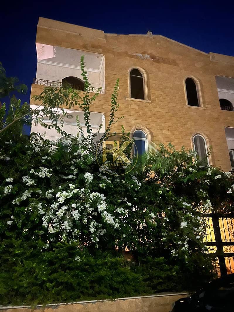 9 WhatsApp Image 2025-11-04 at 14.00. 48 (3). jpeg