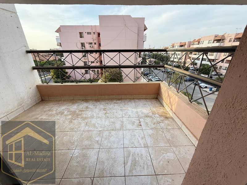 5 WhatsApp Image 2025-11-01 at 15.58. 03 (1). jpeg