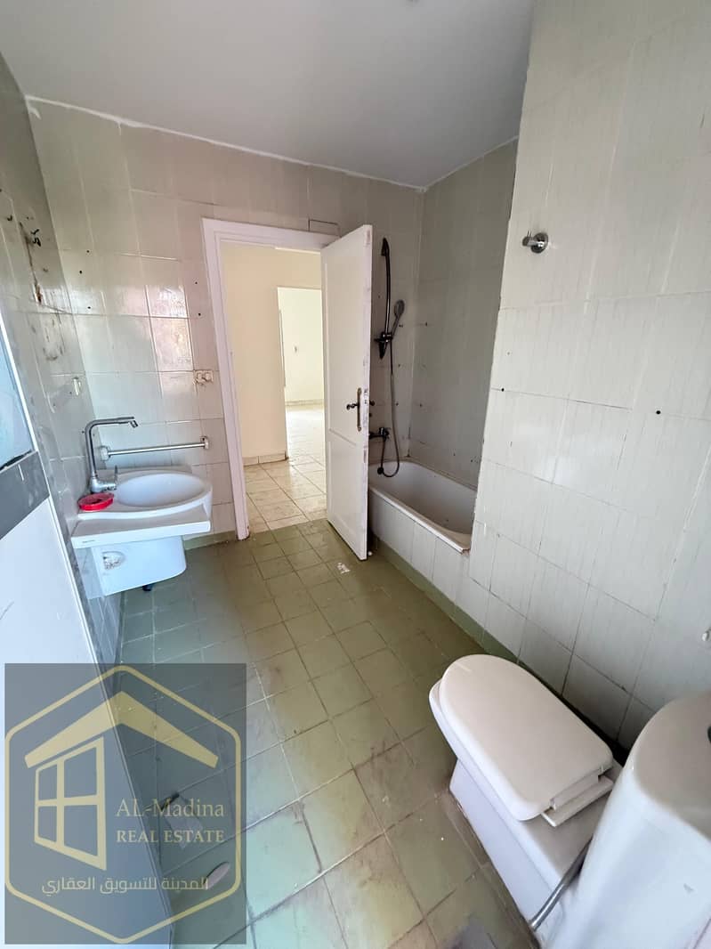 13 WhatsApp Image 2025-11-01 at 15.58. 05 (1). jpeg