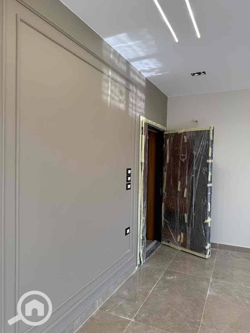 5 ff9670b4-df61-4694-9748-a968b96461a6. jpg