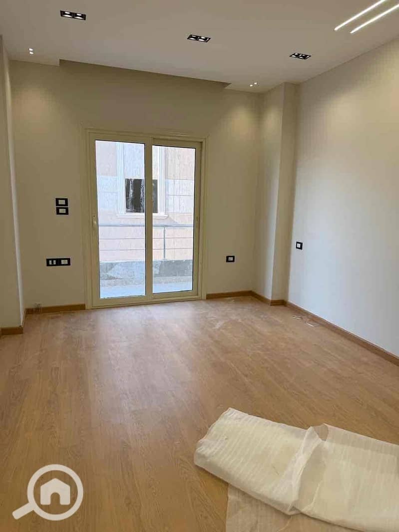 9 590e1ed9-6221-48d7-9e4a-b670064086ed. jpg