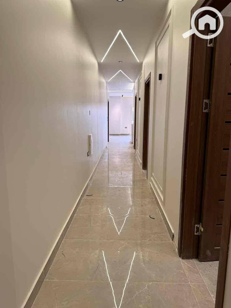 13 1c79421a-d733-4e18-bdb3-1d35ef4a1627. jpg