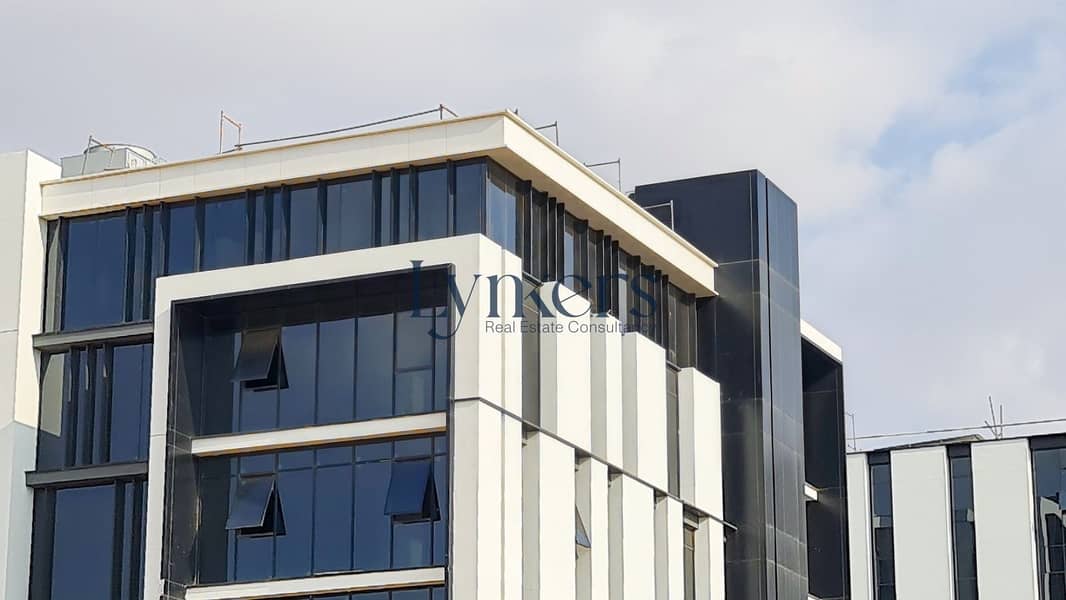 10 cfc9eab5-3524-422b-8ccd-d25425a7a6e1. jpeg