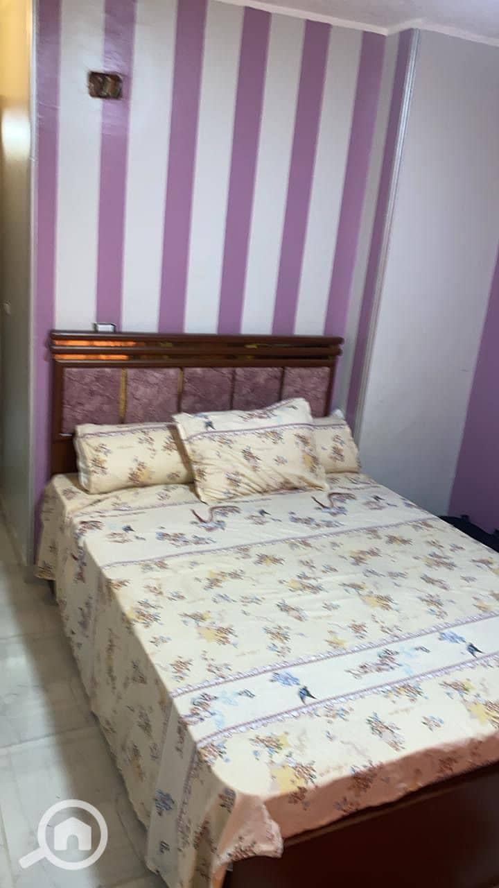 8 03a8e7fd-47eb-49ce-b000-574c67fd00b3. jpeg