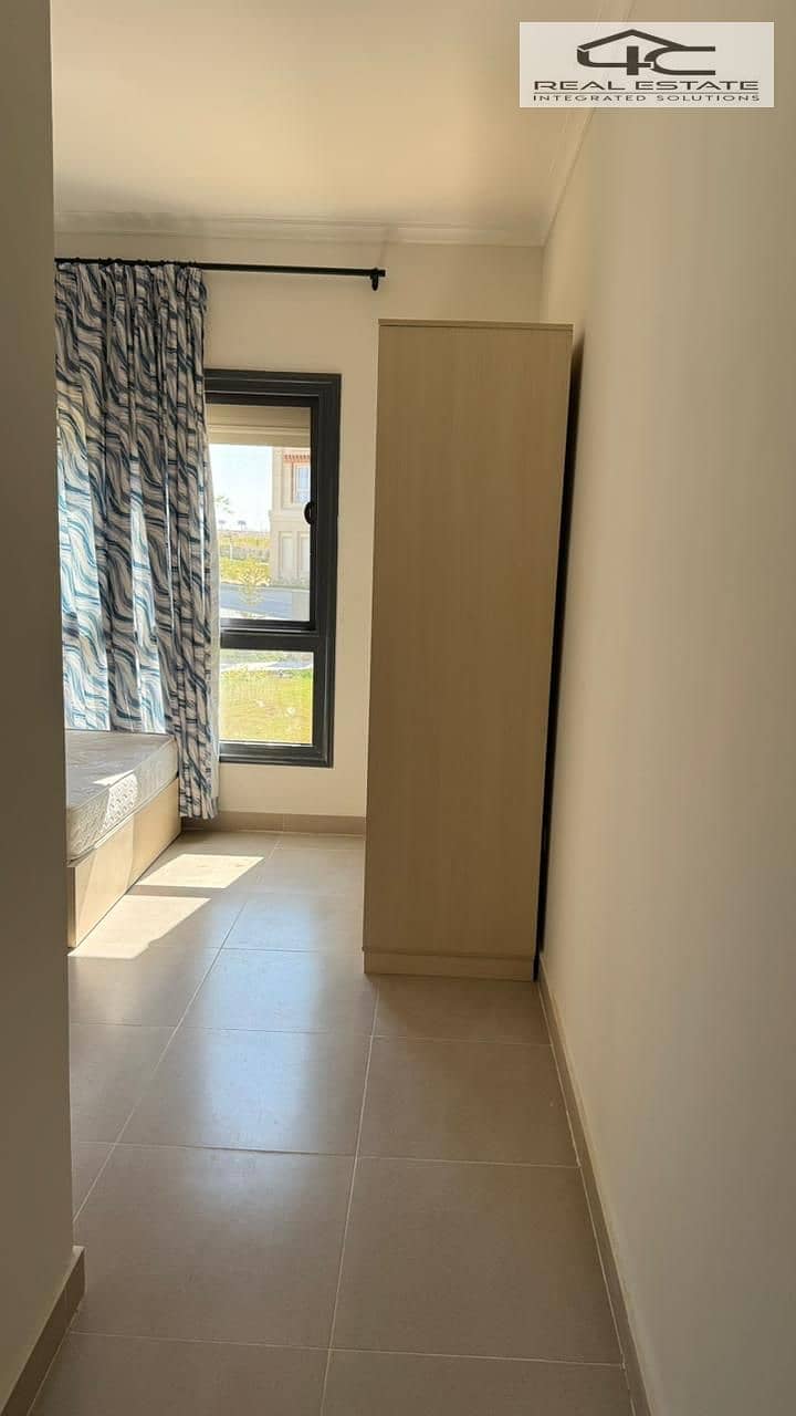 4 WhatsApp Image 2025-11-04 at 01.11. 44 (1). jpeg