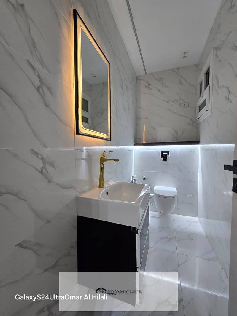 30 WhatsApp Image 2025-04-03 at 11.34. 53 AM. jpeg