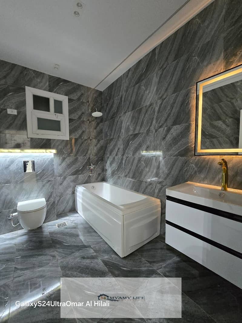 32 WhatsApp Image 2025-04-03 at 11.34. 54 AM (2). jpeg