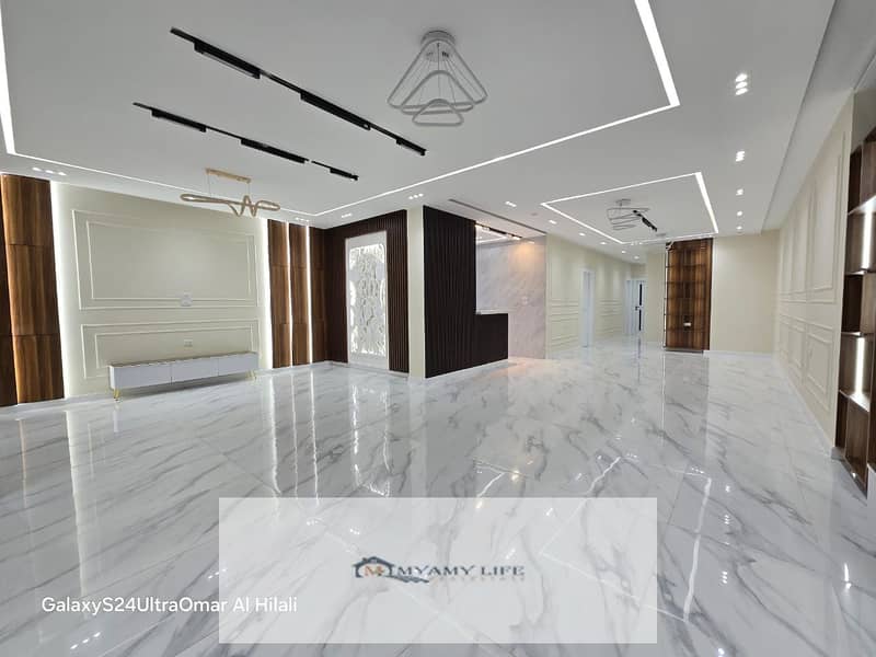 35 WhatsApp Image 2025-04-03 at 11.34. 55 AM (1). jpeg