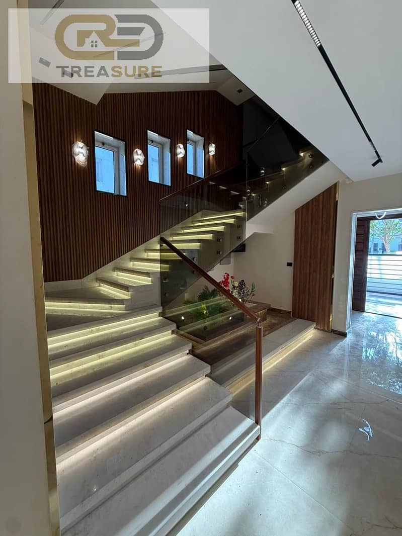 3 WhatsApp Image 2025-11-04 at 2.09. 08 PM. jpeg