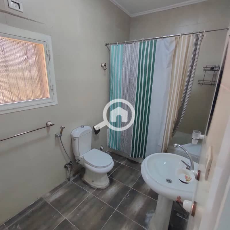 11 ae25c507-f3a3-4c92-b346-6a9ed1302e36. jpeg