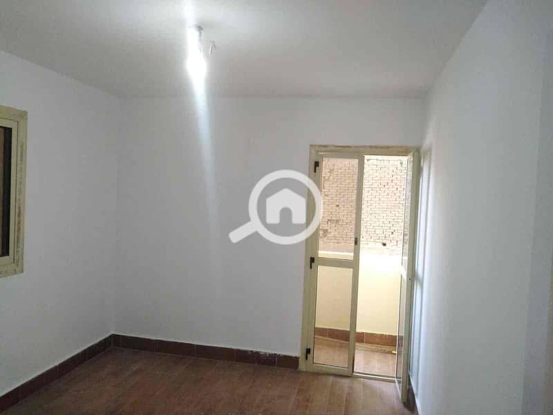 4 5398d3f2-58f5-4269-9e18-f6955acfad00. jpg