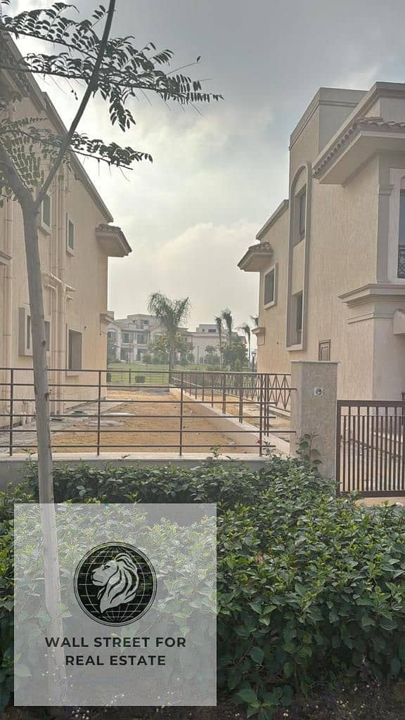 6 e95b979d-f8b5-45ba-aac6-616d11fddf46. jpg