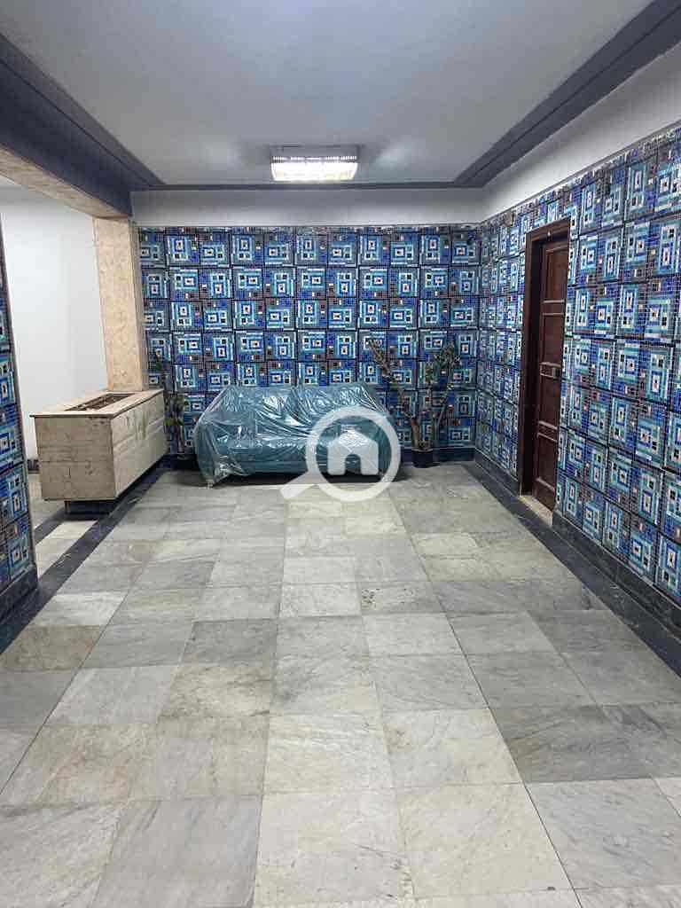 6 238a1f00-3d7e-4c44-9f49-4de442506a5a. jpg