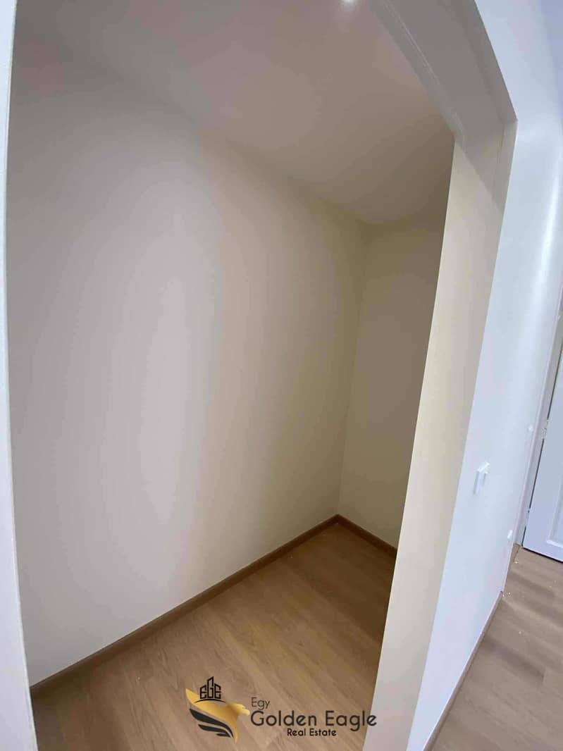 8 559654356_1478699386693922_1625587637956722563_n. jpg