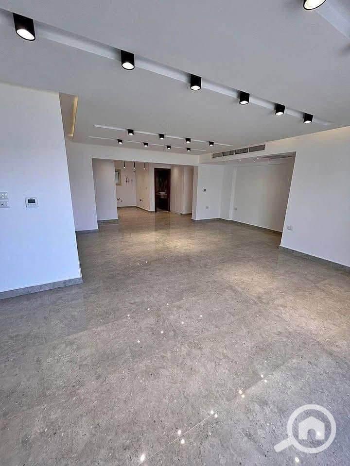 2 497549159_2442373239449209_4691924802907628964_n. jpg