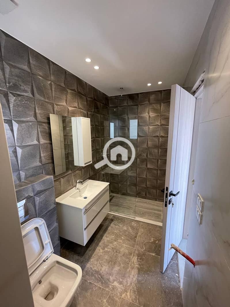 6 WhatsApp Image 2025-11-04 at 2.28. 05 PM (3). jpeg