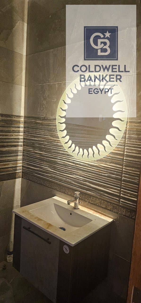 12 7585cbc9-d563-4742-be84-7d0195ad03cd. jpeg