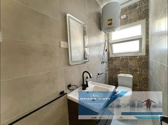 9 dc724f5e-13ad-4eae-bfbc-602ecc6c8f27. jpg