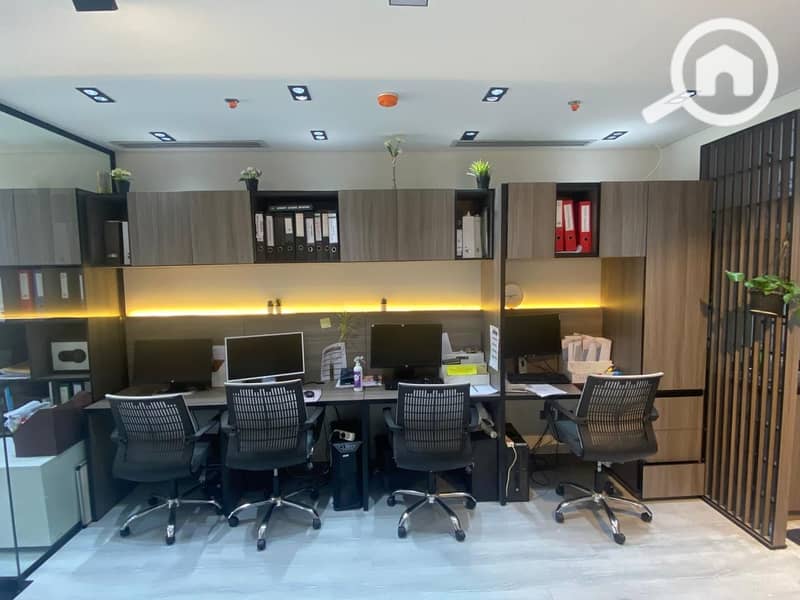 3 63d86982-f7c0-4349-92e5-900145282b70. jpeg