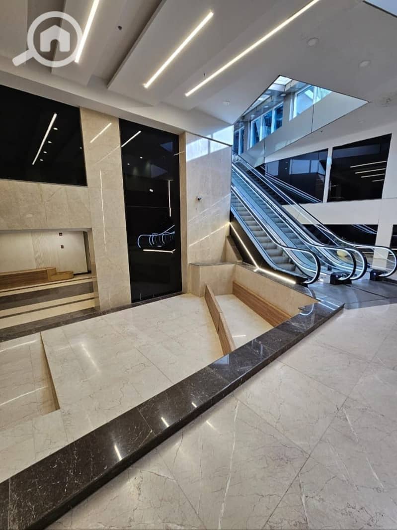 6 1c4b0ed4-aef0-4b39-baf8-e5a14f46f928. jpeg