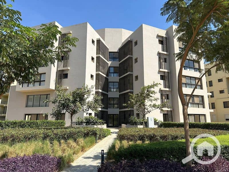 27 a34d8f7a-f4de-4b00-8a90-817d540c69a9. jpg