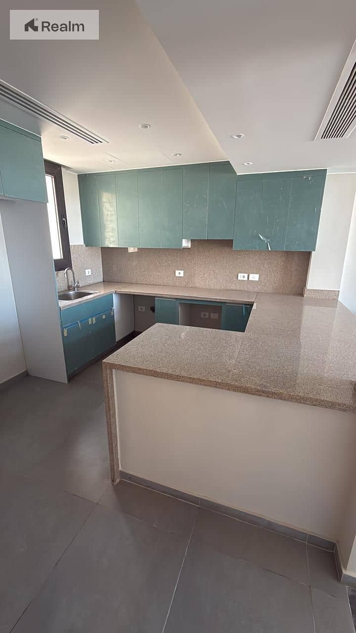 6 WhatsApp Image 2025-06-04 at 20.21. 29_8d8c0acd. jpg