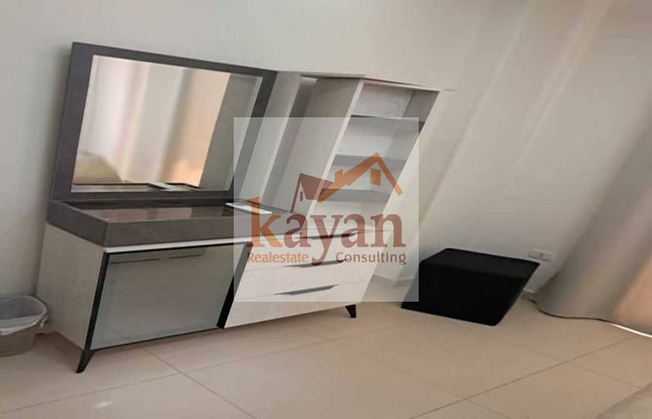 12 aabb30ca-0076-4115-9be4-7accdd872604. jpg