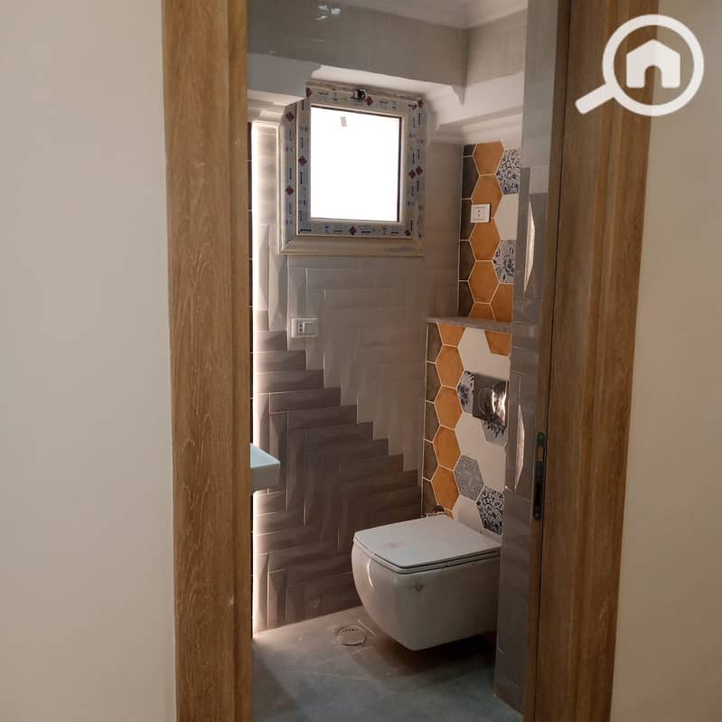 24 WhatsApp Image 2025-11-04 at 1.17. 10 PM (1). jpeg