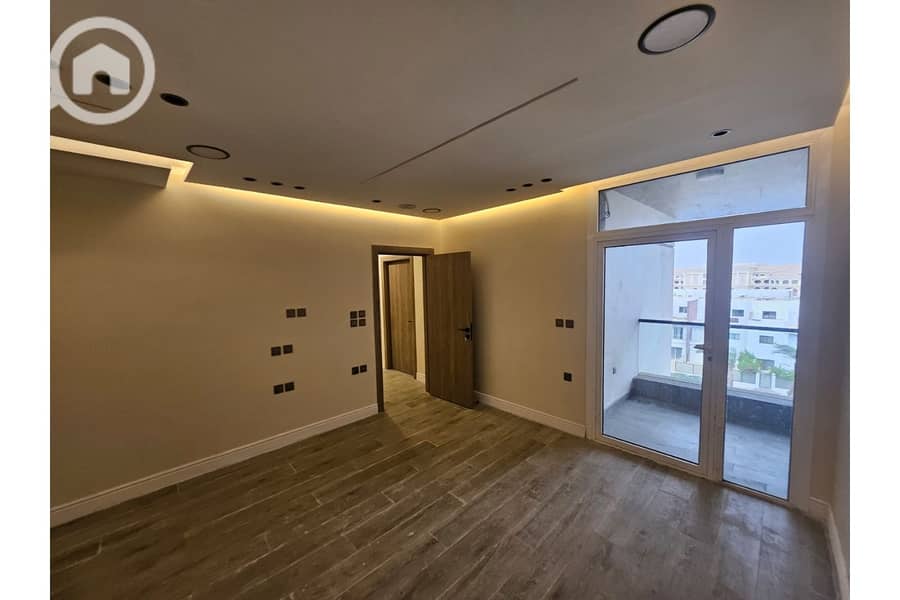 8 WhatsApp Image 2025-11-04 at 1.39. 38 PM. jpeg